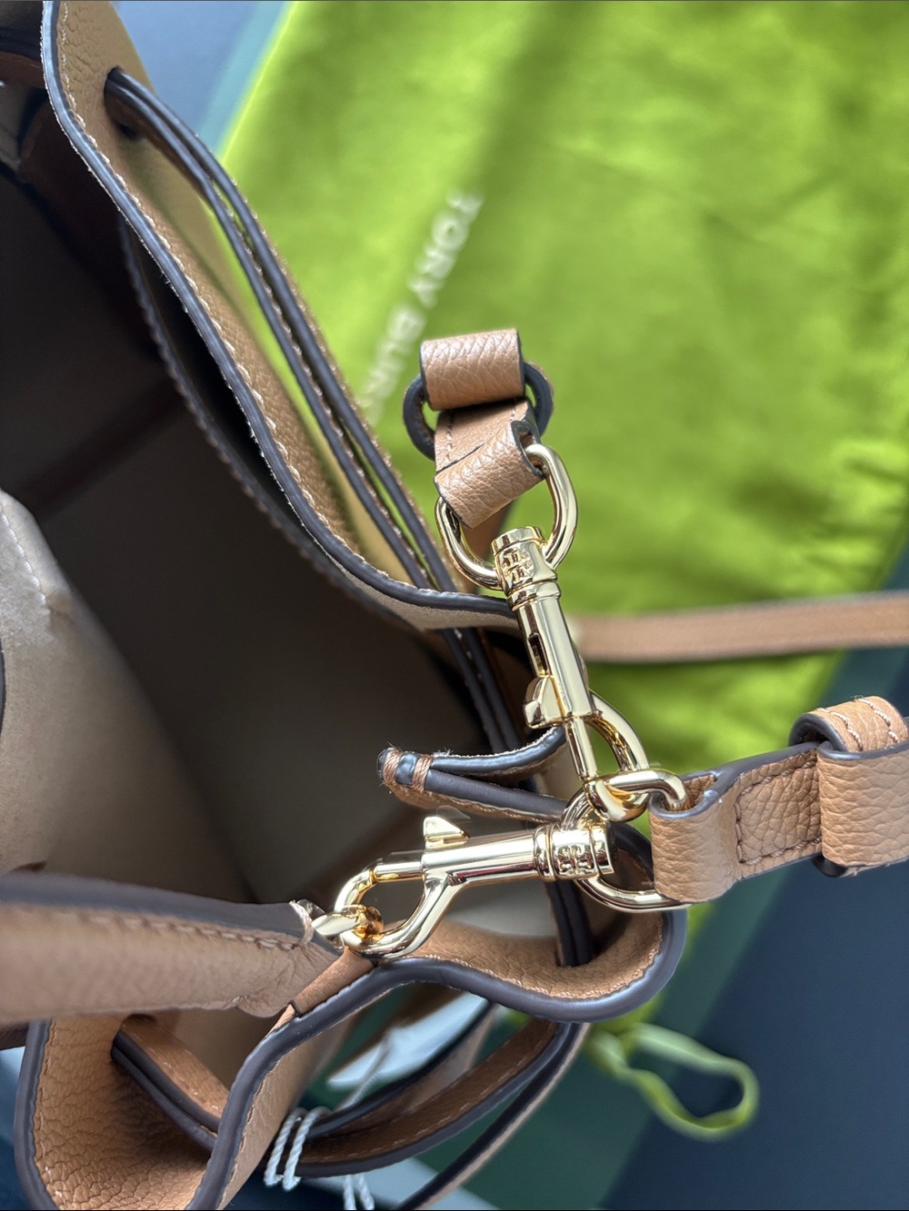 Tory Burch Romy Bucket Bag - Picture 14 of 16